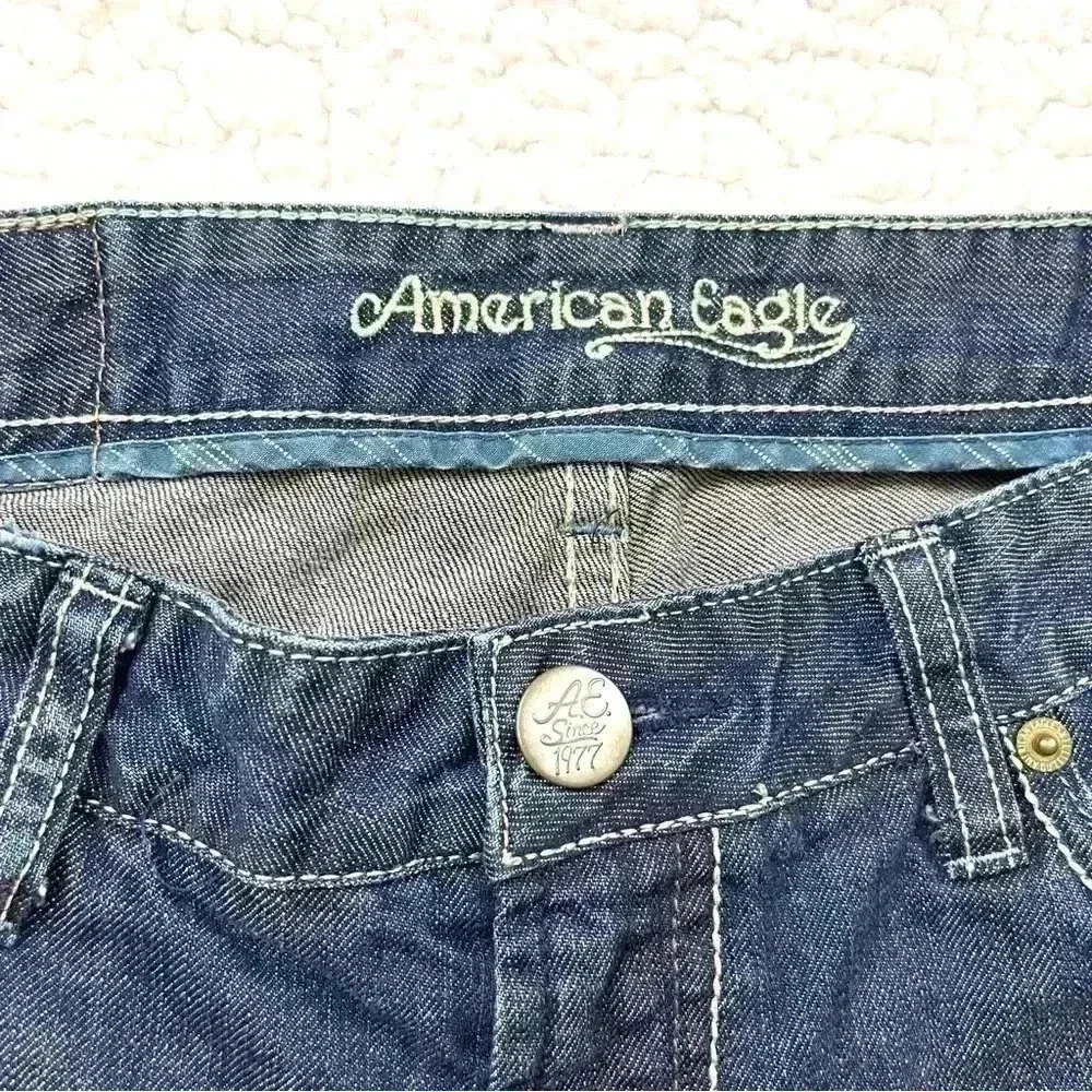 American Eagle‎ Straight 77 Med Wash Lowrise Faded Whiskered 100% Cotton Size 6